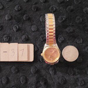 Item #W37  Lindenworld Quarts Watch Diamond Stretch band